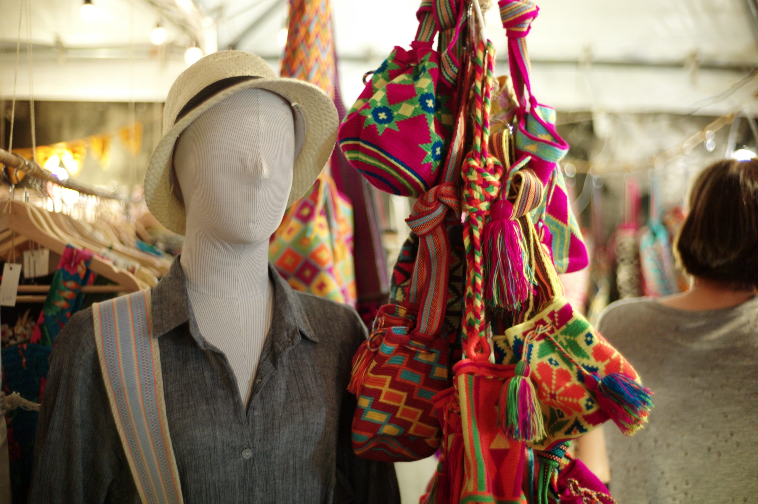 display-fashion-2022-11-15-14-18-31-utc